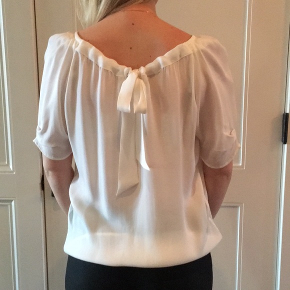 Joie cream silk top size Medium - Picture 2 of 3
